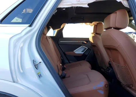 2020 Audi Q3 Premium Plus S-Line z USA, uszkodzony, nr VIN WA1EECF39L1065304